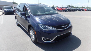 Illustration for article titled Rental Car Reviews - 2016 Chrysler Pacifica